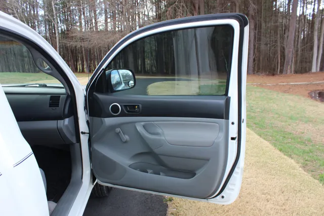 2006 Toyota Tacoma Base - Photo 13