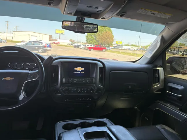 2018 Chevrolet Silverado 1500 LT Z71 - Photo 9