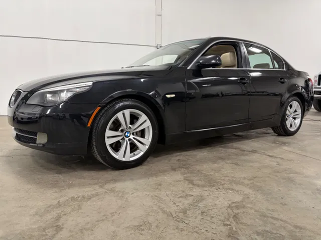 2010 BMW 5 Series 528i