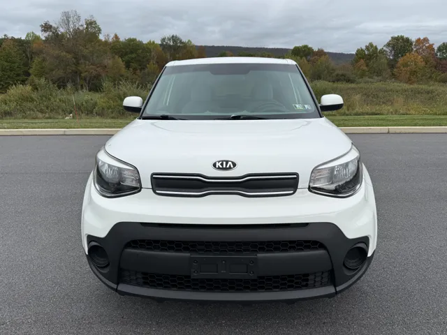 2017 Kia Soul Base photo 2