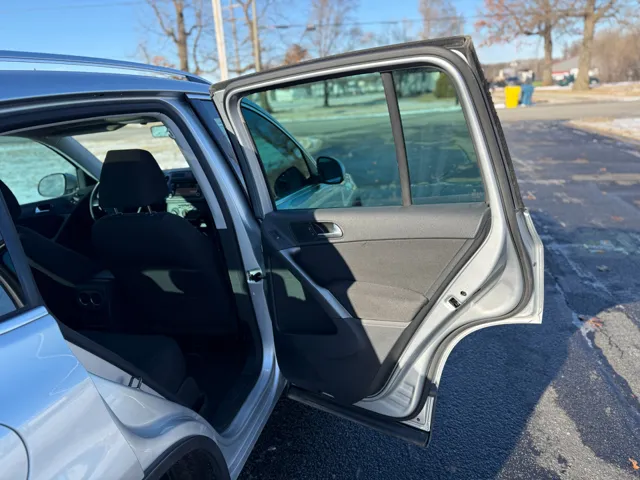 2010 Volkswagen Tiguan SEL - Photo 66