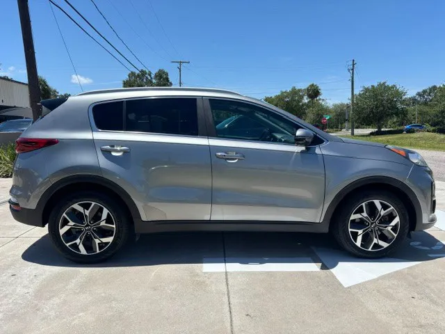 2020 Kia Sportage EX - Photo 6