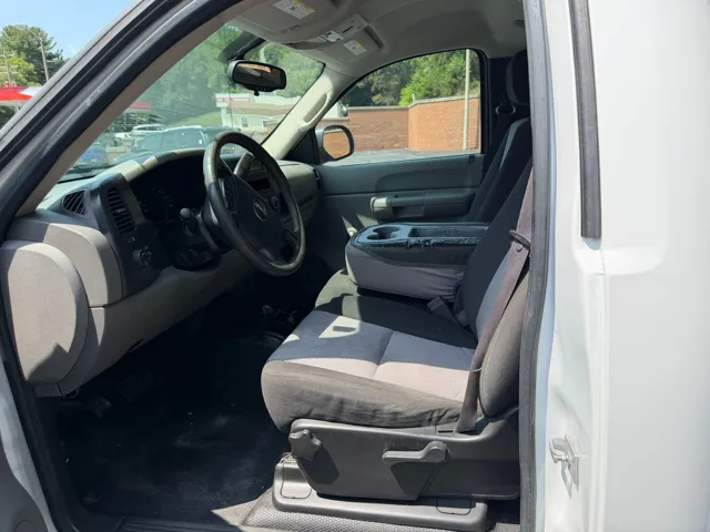 2009 GMC Sierra 1500 Work Truck - Photo 10