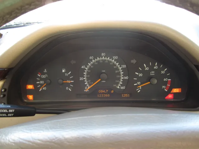 1999 Mercedes-Benz E-Class Base - Photo 10