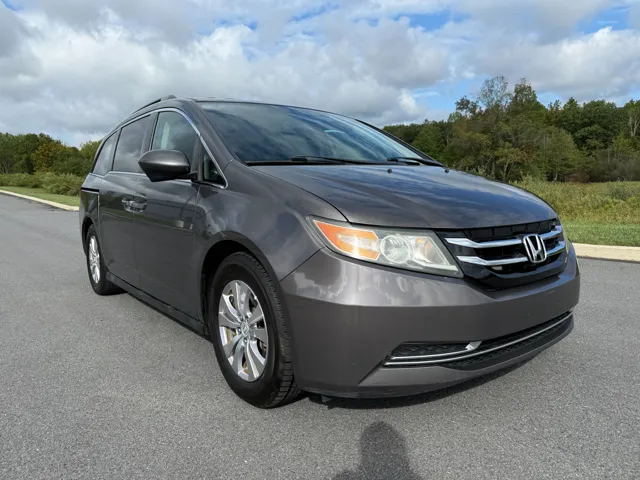 2015 Honda Odyssey EX-L photo 3