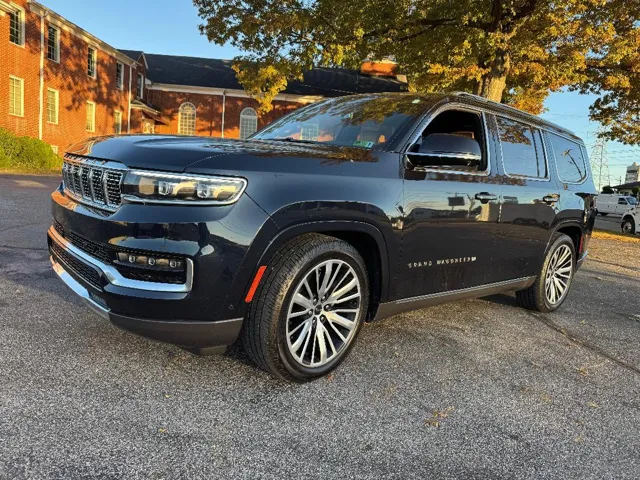2022 Jeep Grand Wagoneer Series III