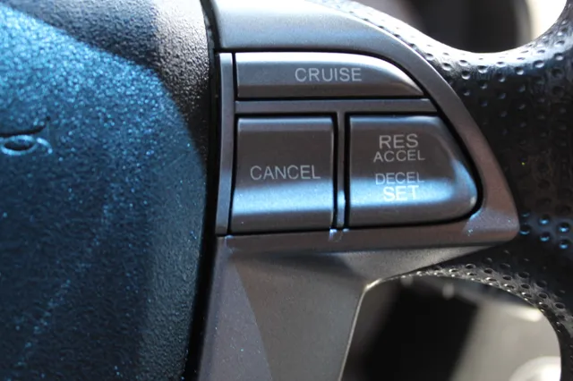 2010 Honda Pilot LX photo 11