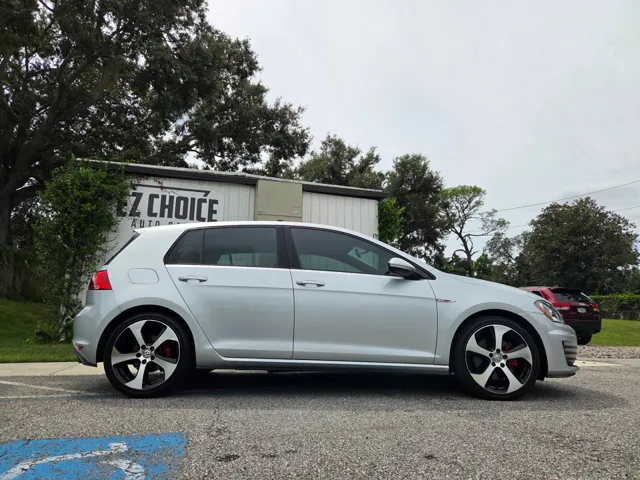 2015 Volkswagen Golf GTI S photo 2