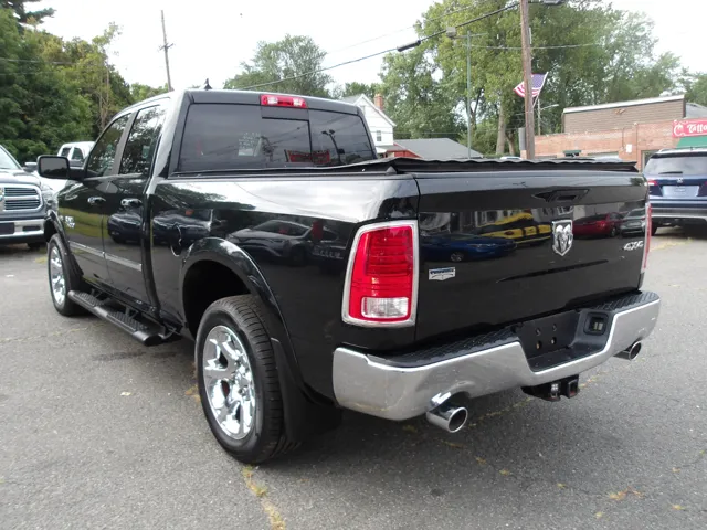 2016 Ram 1500 Laramie photo 2