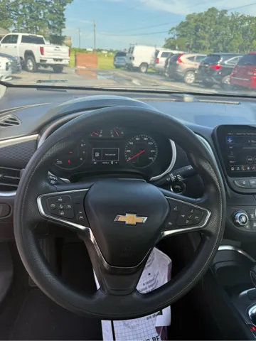 2023 Chevrolet Malibu 1LT - Photo 11