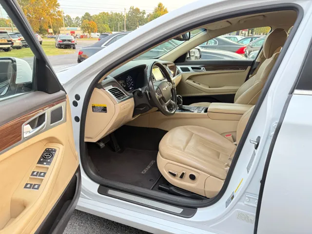 2016 Hyundai Genesis Base - Photo 7