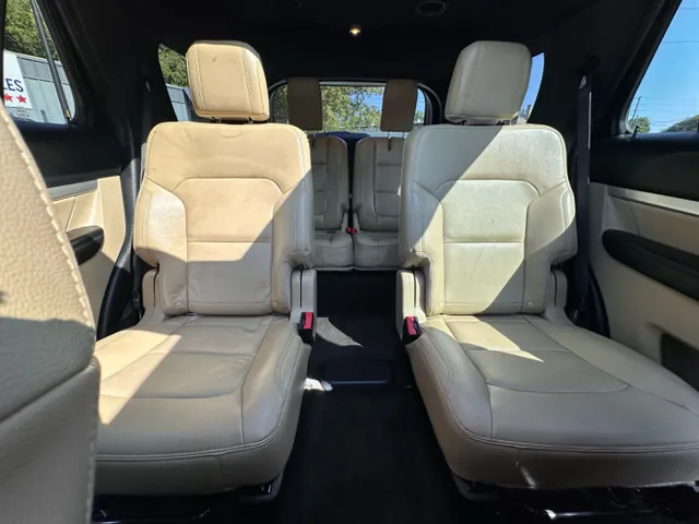 2016 Ford Explorer XLT - Photo 30