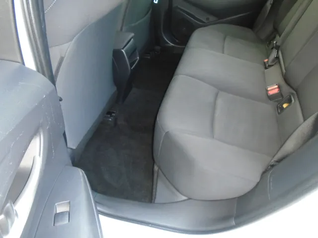 2021 Toyota Corolla LE - Photo 28