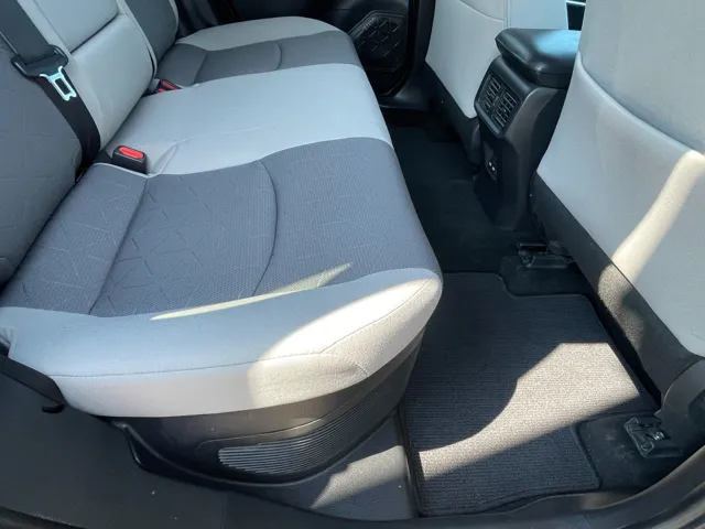 2022 Toyota RAV4 Hybrid photo 17