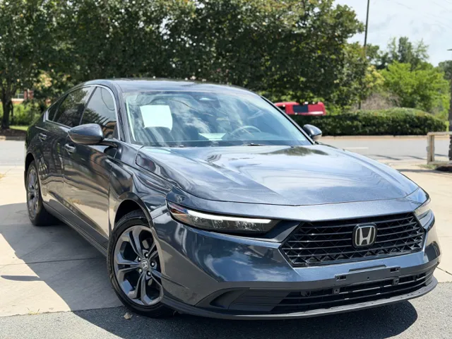 2023 Honda Accord EX - Photo 4