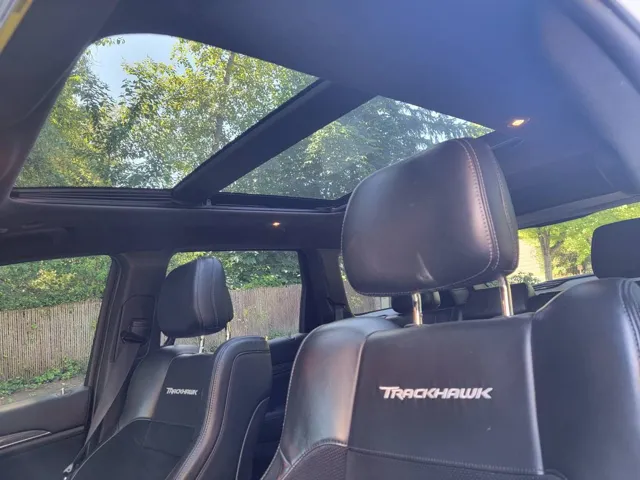 2018 Jeep Grand Cherokee Trackhawk - Photo 15