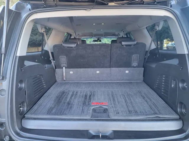 2018 GMC Yukon XL SLE - Photo 18