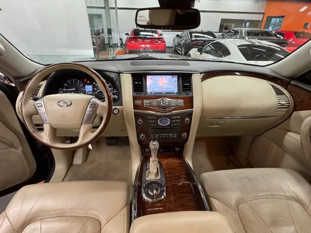 2015 Infiniti QX80 photo 9