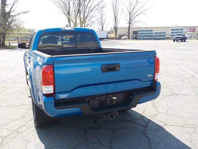 2016 Toyota Tacoma SR5 - Photo 9