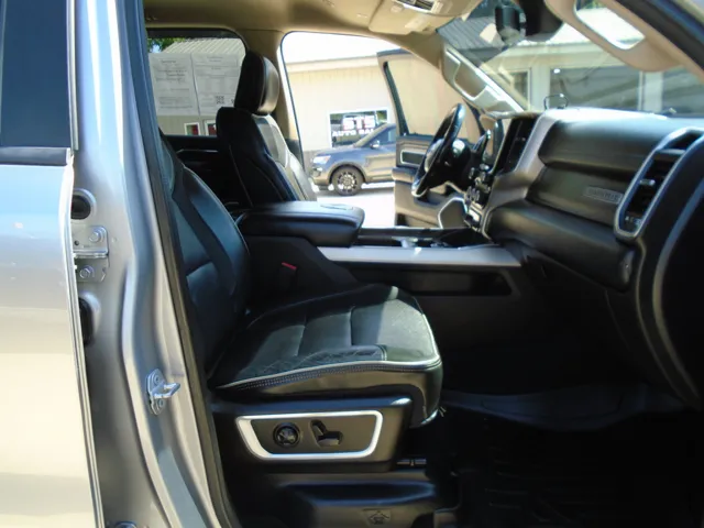 2019 RAM Ram 1500 Pickup Laramie - Photo 12