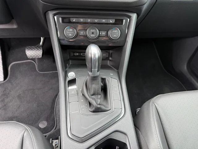 2018 Volkswagen Tiguan SE - Photo 54