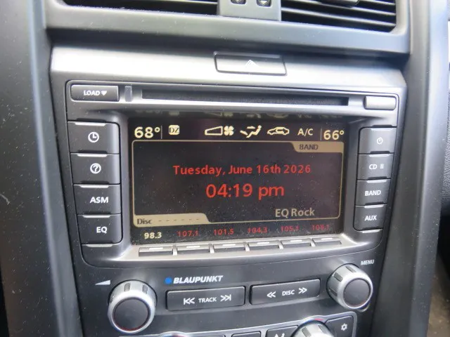 2009 Pontiac G8 Base - Photo 13