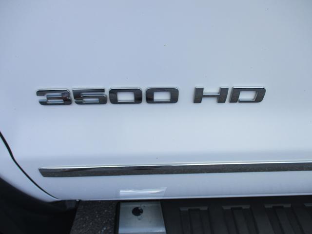 2017 Chevrolet Silverado 3500HD LT photo 10