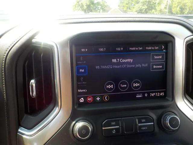 2019 Chevrolet Silverado LT photo 25