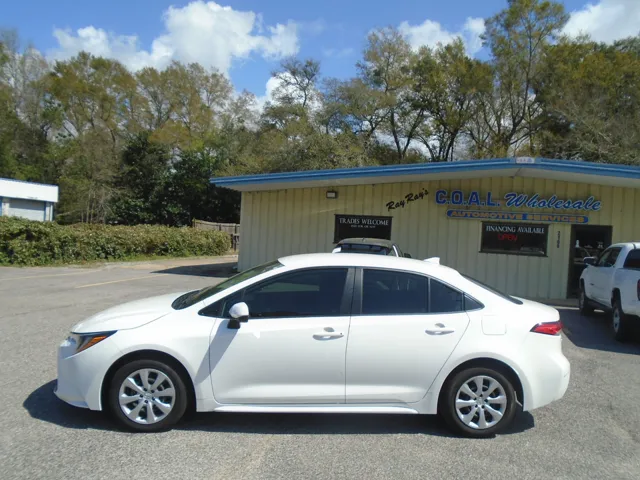 2021 Toyota Corolla LE - Photo 15