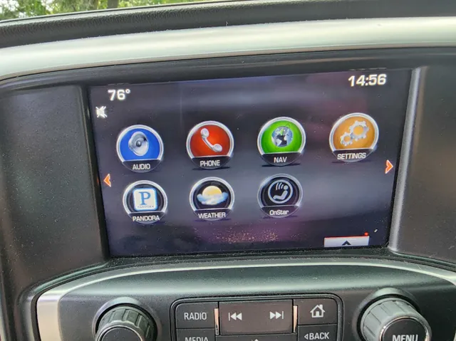 2015 Gmc Sierra SLT photo 22