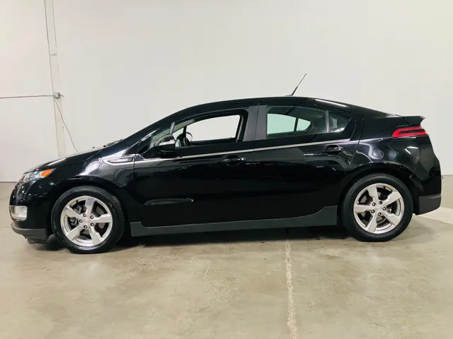 2012 Chevrolet Volt photo 3