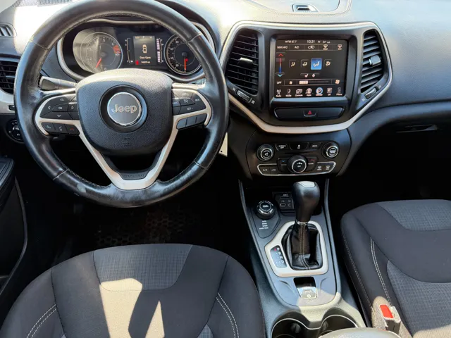 2016 Jeep Cherokee Altitude - Photo 15