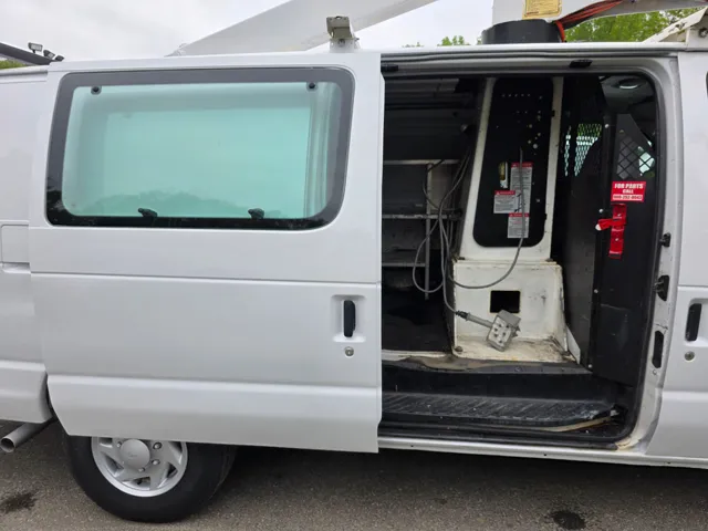 2005 Ford Econoline Van Commercial - Photo 60