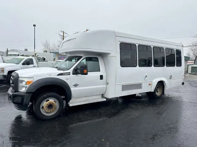 2015 Ford F-450 Super Duty Chassis Cab XL