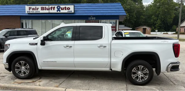 2025 GMC Sierra 1500 SLT - Photo 4