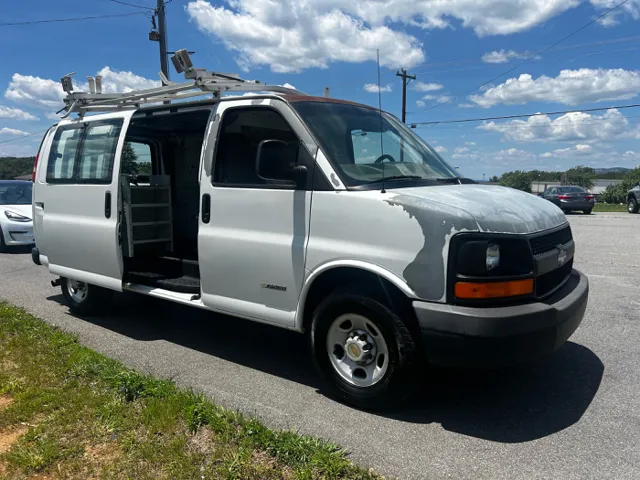 2003 Chevrolet Express Base - Photo 6