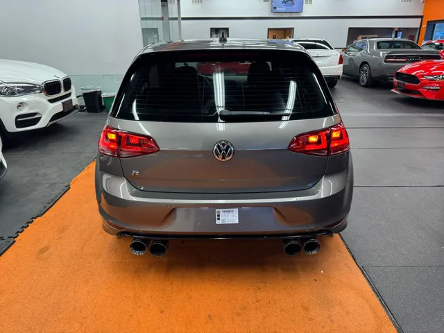2017 Volkswagen Golf R Base photo 5