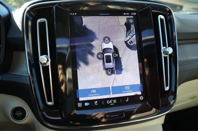 2023 Volvo XC40 Ultimate photo 19