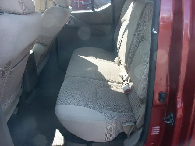 2012 Nissan Frontier - Photo 7