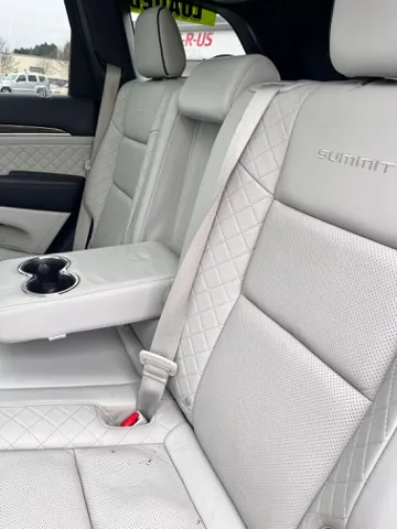 2017 Jeep Grand Cherokee Summit - Photo 9