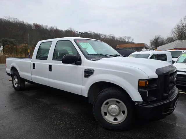 2009 Ford F-350 Super Duty XL's photo