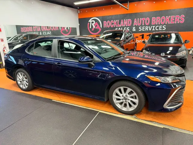 2021 Toyota Camry LE