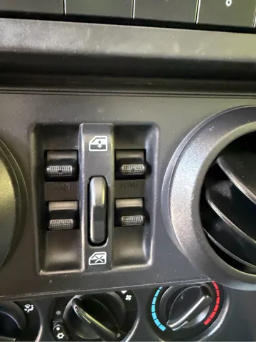 2007 Jeep Wrangler Unlimited Sahara - Photo 20