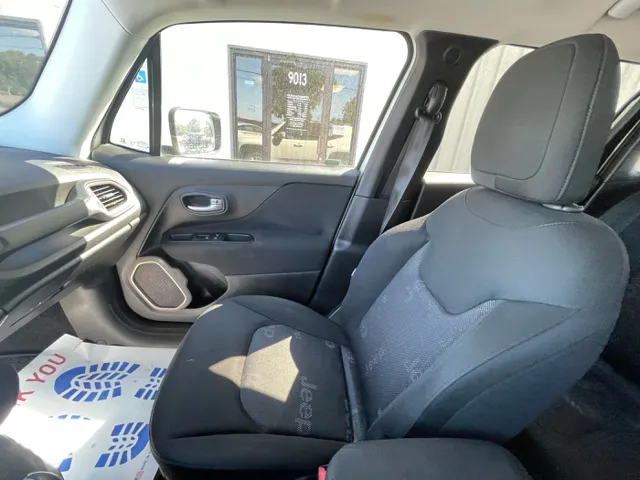 2016 Jeep Renegade Latitude - Photo 26