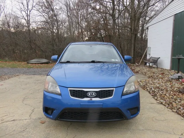 2010 Kia Rio LX photo 2