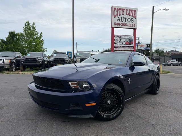 2011 Ford Mustang V6's photo