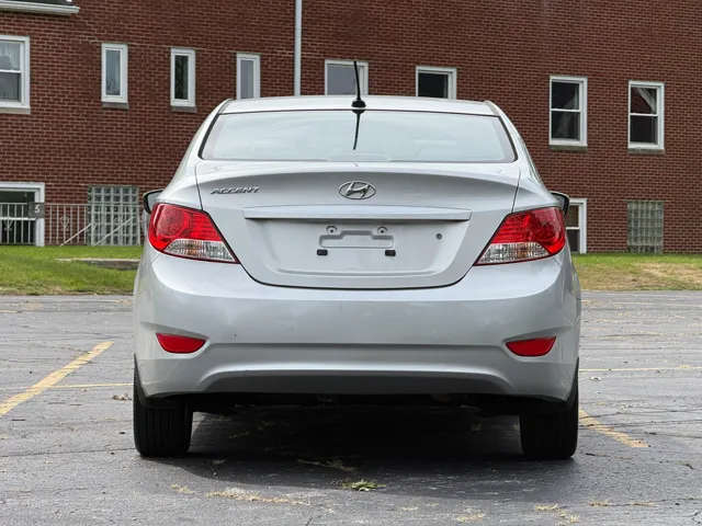 2014 Hyundai Accent GLS - Photo 7