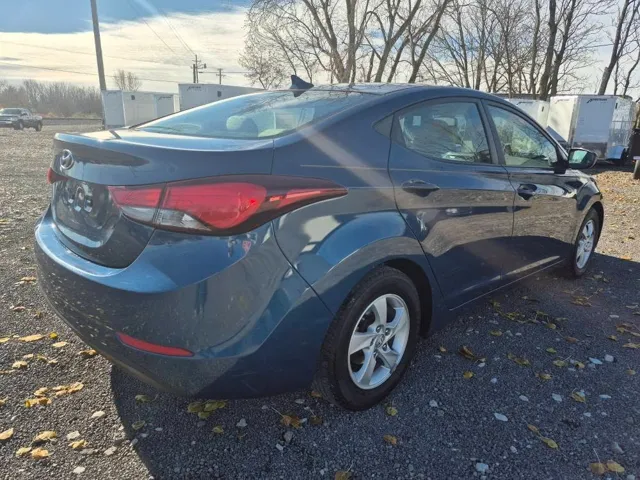2014 Hyundai Elantra SE photo 4
