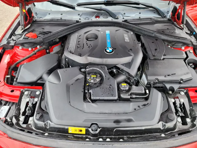 2016 BMW 3 Series 330e - Photo 31