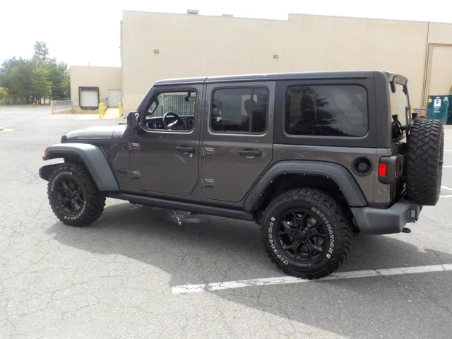 2021 Jeep Wrangler Unlimited Sport Willys photo 2
